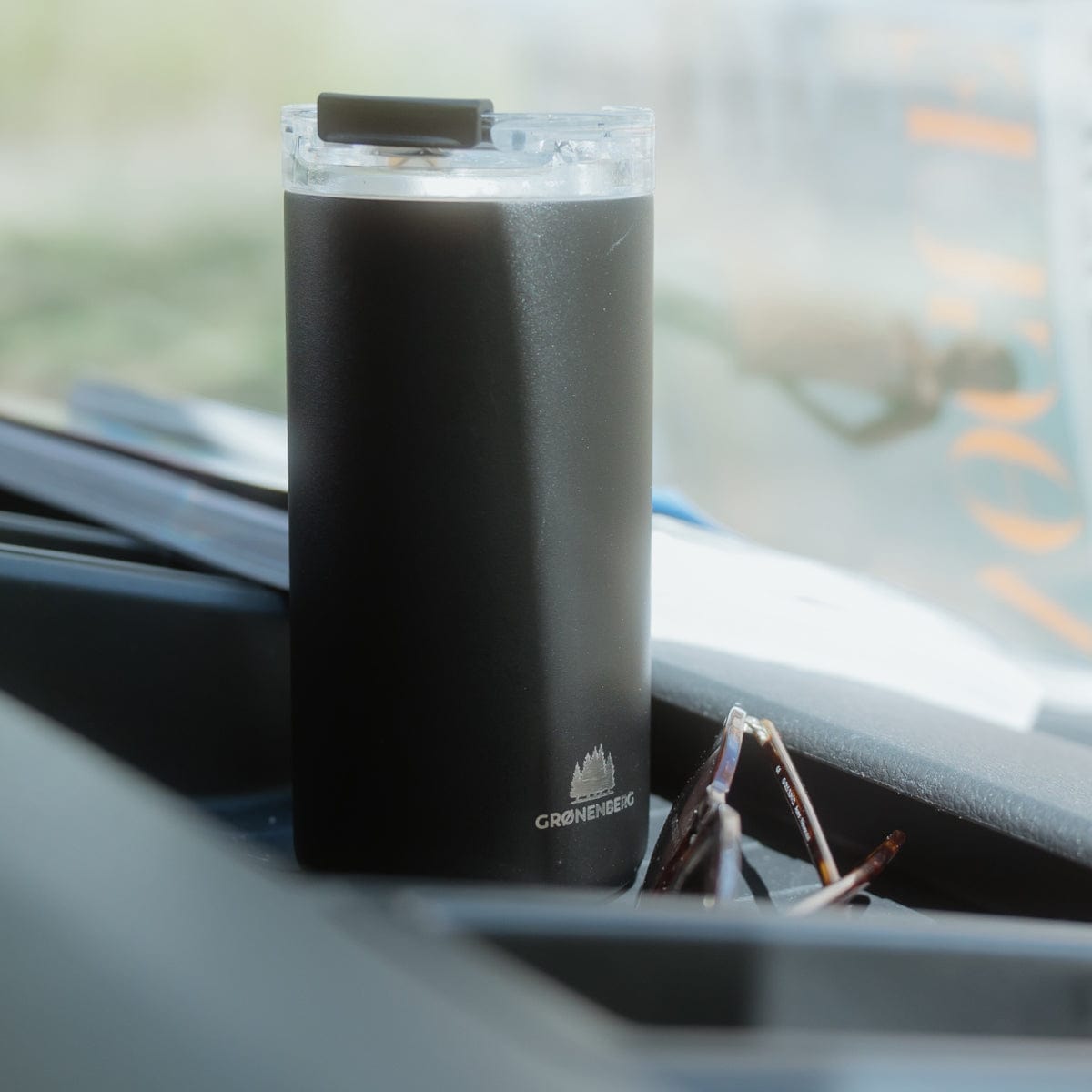 thermobecher in auto